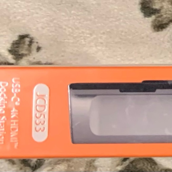 USB-C 4K HDMI Docking Station with Power Delivery - Picture 4 of 5